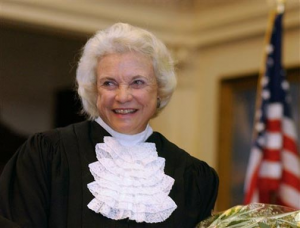 Mantan Hakim Agung Amerika Serikat (AS), Sandra Day O'Connor. foto : wwrl1600.com 