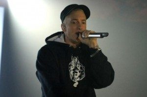 Eminem-Bantah-Hina-Kaum-Gay-di-Album-Barunya_haibaru650x431