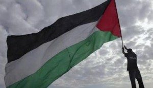 123624_warga-palestina-mengibarkan-bendera-di-jalur-gaza_663_382