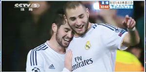(kiri : Isco Alarcon, kanan. Karim Benzema. sumber foto: http://ispottheunicorn.tumblr.com/)