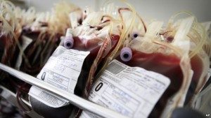 Pihak berwenang AS hari Selasa (23/12) mengumumkan akan mencabut larangan total terhadap kaum gay dan biseksual untuk menjadi donor darah.