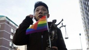 Yang Teng saat tiba di pengadilan Beijing untuk menuntut keadilan, Jumat (19/12).