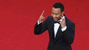 John Legend tidak menginjakkan kaki ke Beverly Hills Hotel karena ia tidak setuju dengan keputusan hukum Sultan Brunei, sang pemilik hotel. (REUTERS/Benoit Tessier)