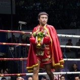 Petarung Muay Thai Transgender Pertama yang Berlaga di Stadion Tertua Thailand