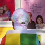Orangtua Dari Anak LGBT Melela Dalam Kampanye PFLAG
