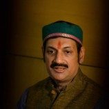 Pangeran Gay India Membuka Pusat LGBT di Halaman Istana