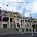Selandia Baru Menjadi Negara Pertama di Dunia yang Mengibarkan Bendera Interseks Di Parlemen