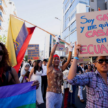 Komunitas LGBT Ekuador Bersukacita atas Keputusan Pengadilan yang Mengakui Sepasang Ibu Sebagai Keluarga