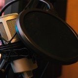 Peneliti Membuat Alat Baru yang Membantu Terapi Modifikasi Suara untuk Transgender Perempuan