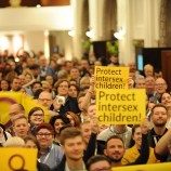 Parlemen Eropa Menyerukan Perlindungan Hak Interseks