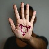 Terobosan Baru New York Dalam Menolak “Perbaikan” Anak Interseks