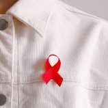 Apa yang Bisa Diajarkan dari Perang Melawan HIV Terhadap Perjuangan COVID-19