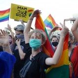 Sikap Anti-LGBT Polandia Picu Protes Massal di Warsawa
