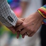 Pasangan LGBT di Cina Mencari Pengakuan dalam Sensus Negara